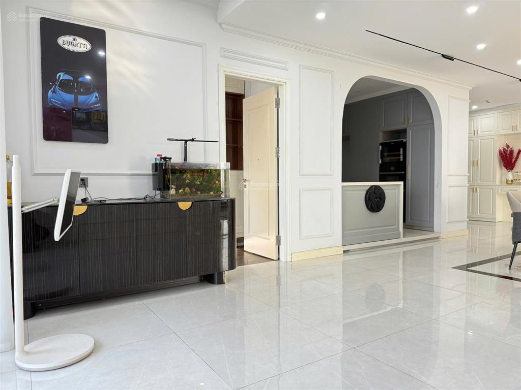 Cho thuê căn hộ penthouses vinhomes skylake, 4pn, 155m2, rõ ràng nhà như hình,  0334 438 ***