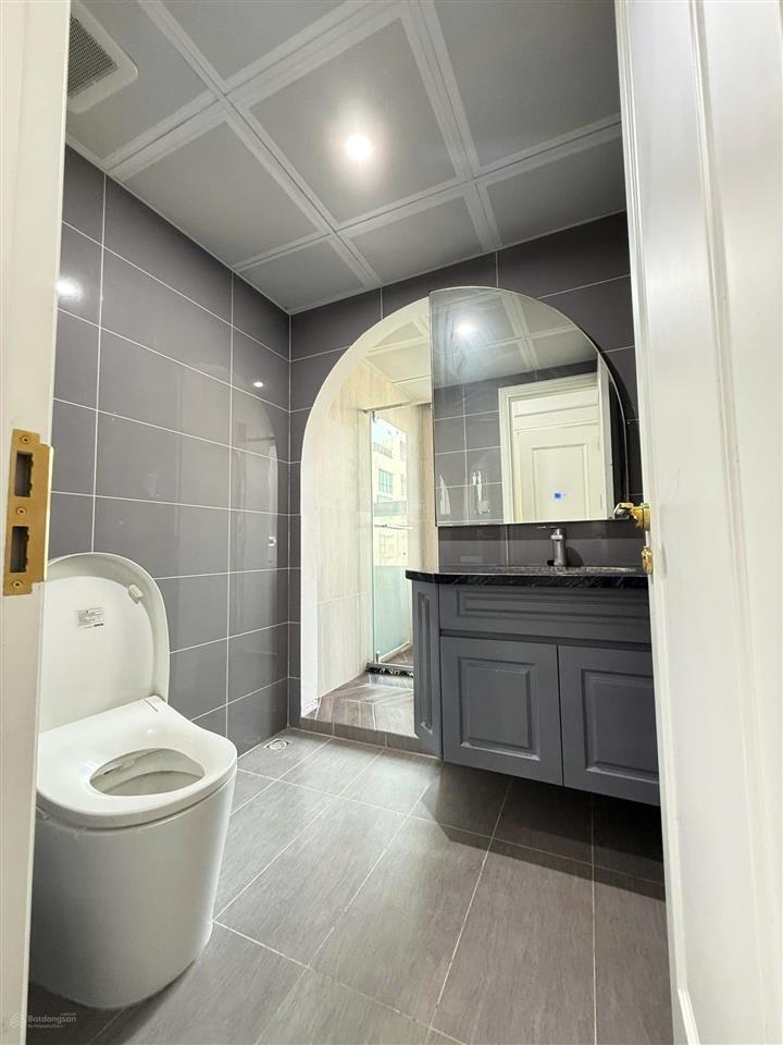Cho thuê căn hộ penthouses vinhomes skylake, 4pn, 155m2, rõ ràng nhà như hình,  0334 438 ***