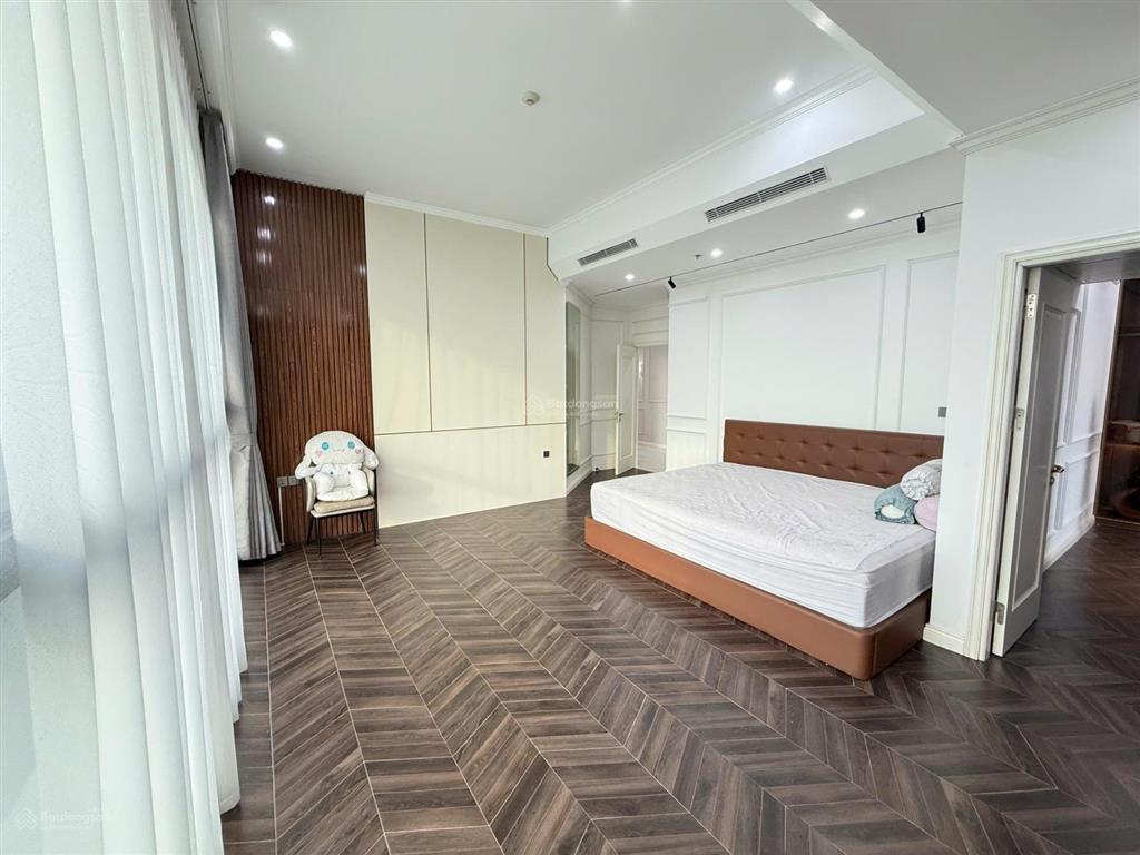 Cho thuê căn hộ penthouses vinhomes skylake, 4pn, 155m2, rõ ràng nhà như hình,  0334 438 ***