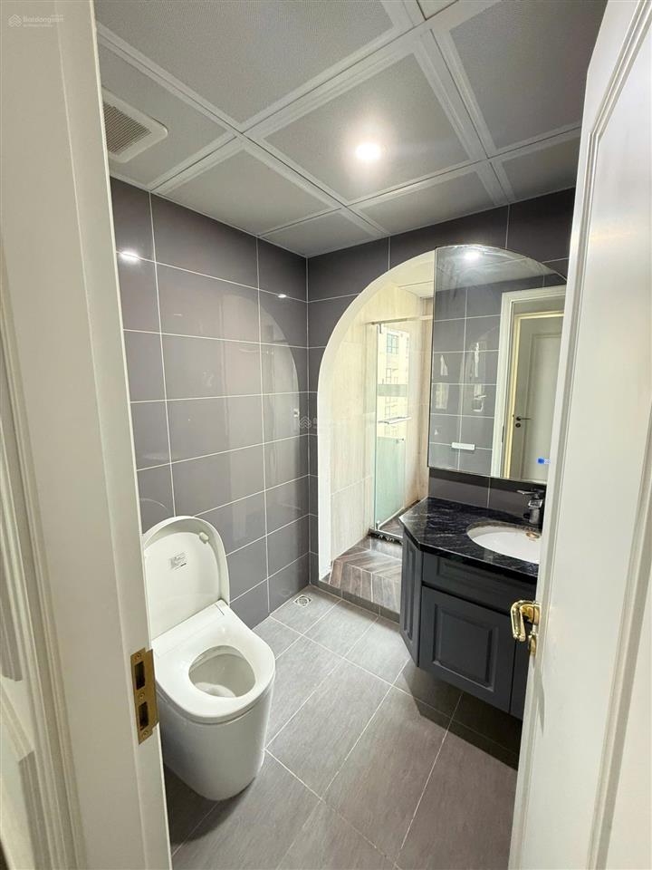 Cho thuê căn hộ penthouses vinhomes skylake, 4pn, 155m2, rõ ràng nhà như hình,  0334 438 ***