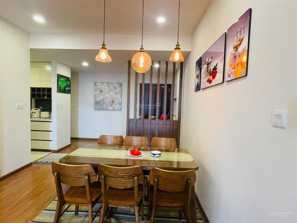 Chị hường cho thuê cc discovery complex, 103m2, 2pn full, rõ ràng nhà y như hình.  0334 438 ***