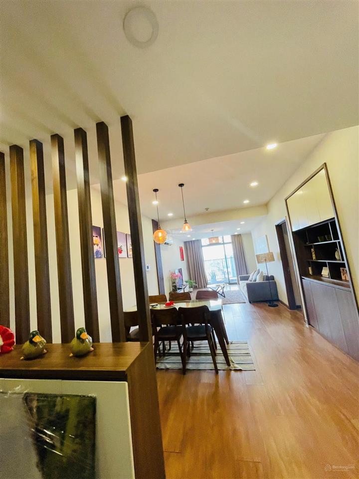 Chị hường cho thuê cc discovery complex, 103m2, 2pn full, rõ ràng nhà y như hình.  0334 438 ***