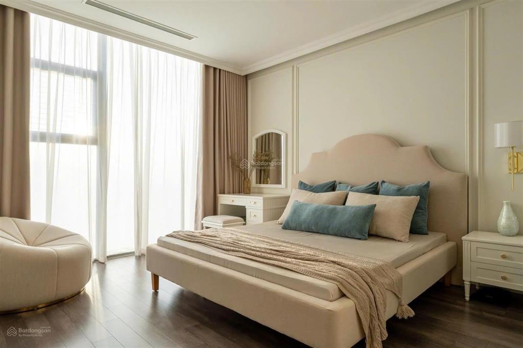 Nhượng gấp ch 3pn chung cư the nine, 30 tr/th, siêu rẻ, 131m2, full kính tràn viền.  0334 438 ***