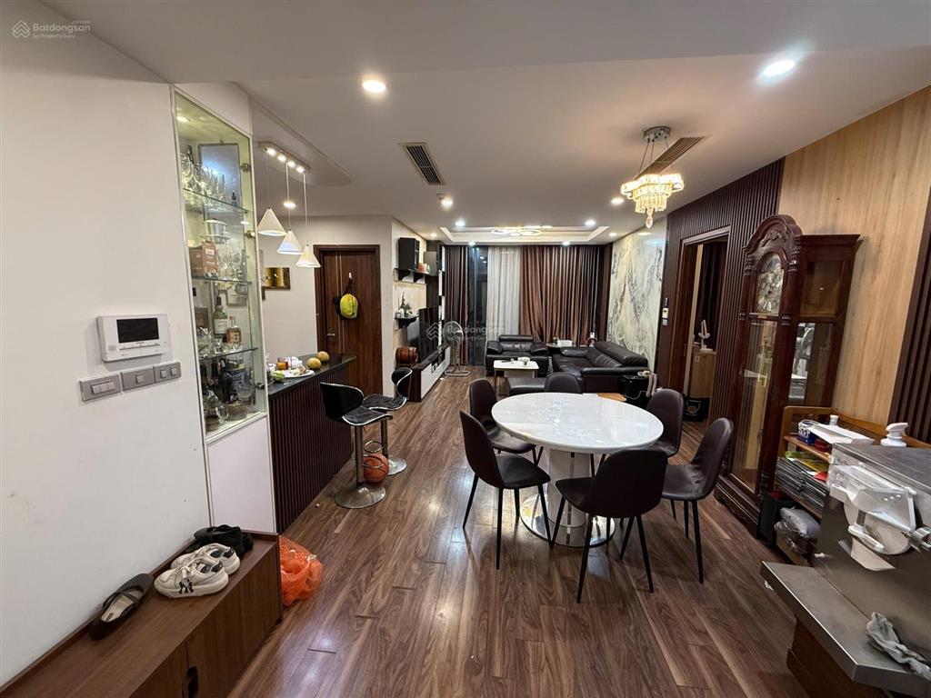 Chú hùng cho thuê ch 4pn full, nhà như hình 136,3m² tại n01t8 ngoại giao đoàn  0334 438 ***