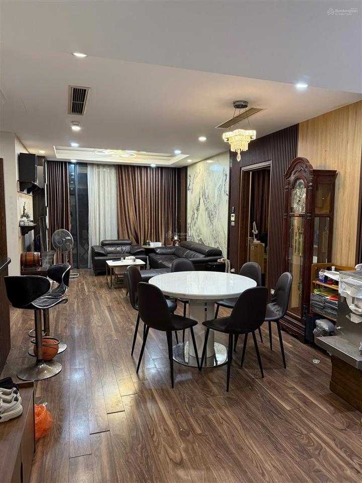 Chú hùng cho thuê ch 4pn full, nhà như hình 136,3m² tại n01t8 ngoại giao đoàn  0334 438 ***