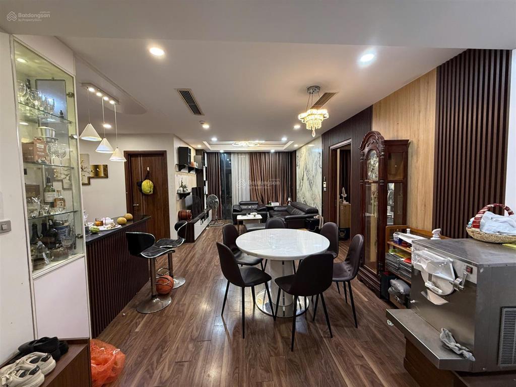 Chú hùng cho thuê ch 4pn full, nhà như hình 136,3m² tại n01t8 ngoại giao đoàn  0334 438 ***