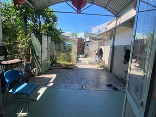 Sụp hầm kiệt ngô chân lưu tặng nhà cấp 4 có sân rộng dọn vào ở ngay diện tích 131m2