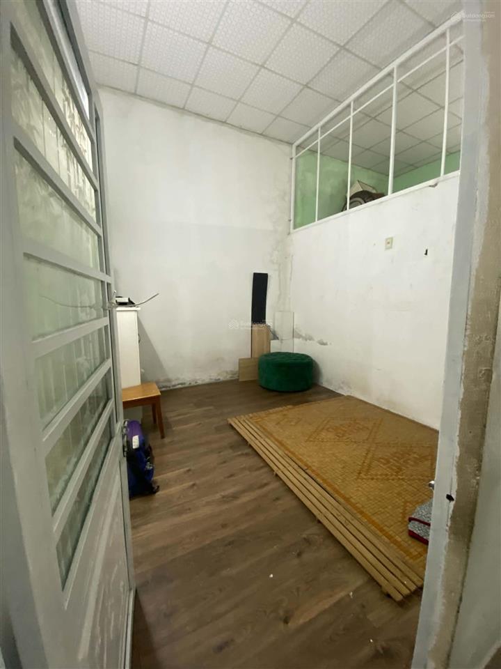 Sụp hầm kiệt ngô chân lưu tặng nhà cấp 4 có sân rộng dọn vào ở ngay diện tích 131m2