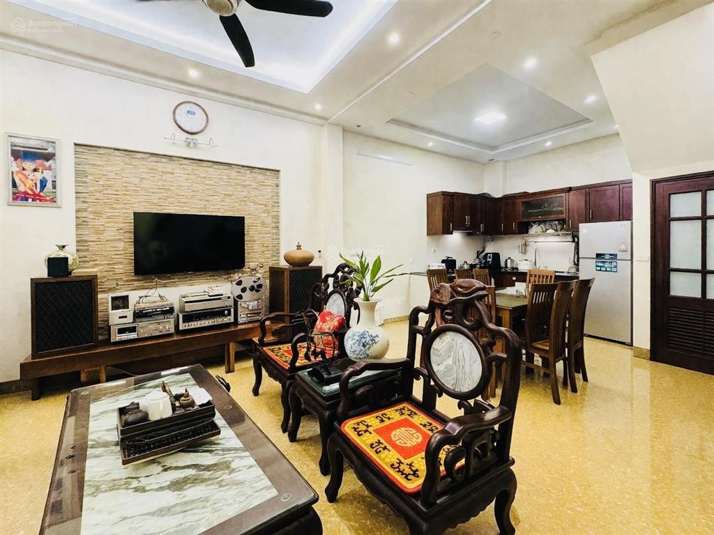 Bán nhà khương đình, 47m2, 6,8 tỷ, 2 thoáng, 30m ra ô tô, 5p ra ngã tư sở, dân xây chắc chắn, sđcc