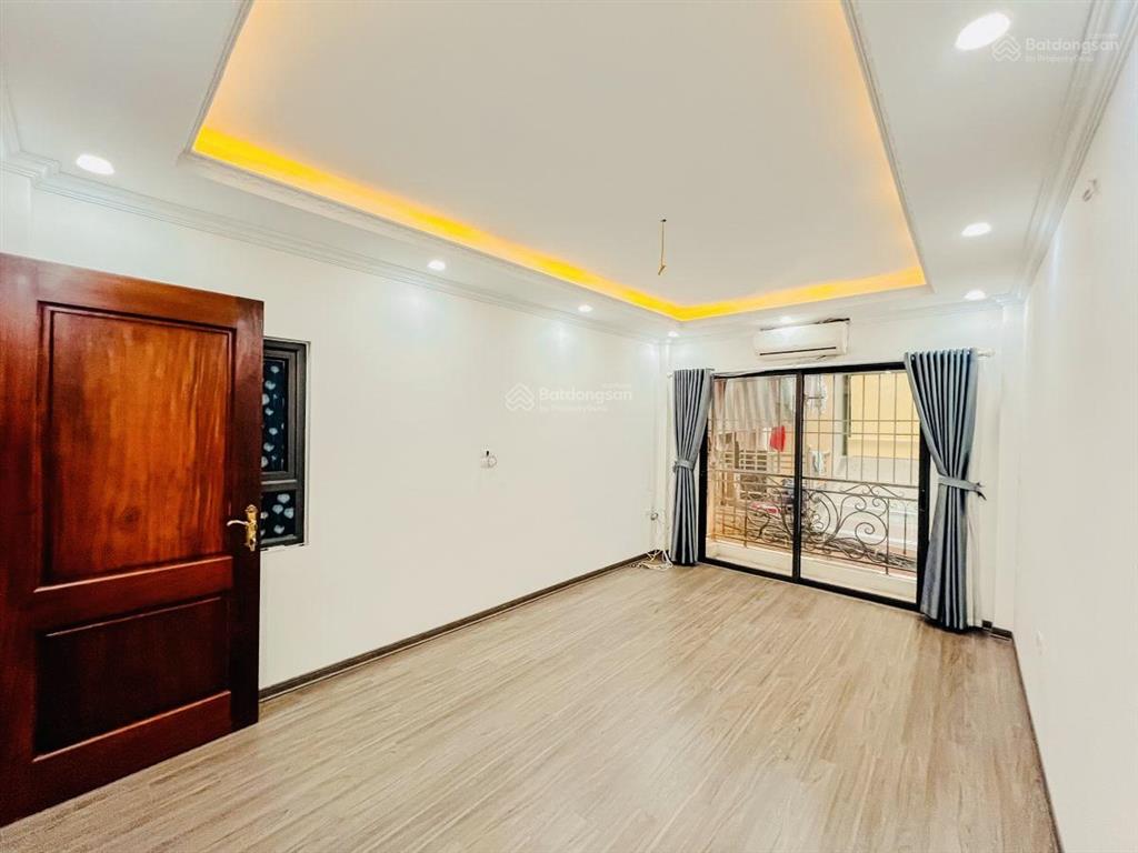 Bán nhà vũ tông phan, ngõ thông, 30m ra ô tô tránh, gần vành đai 2.5, 35m*5t, full nt, sđcc