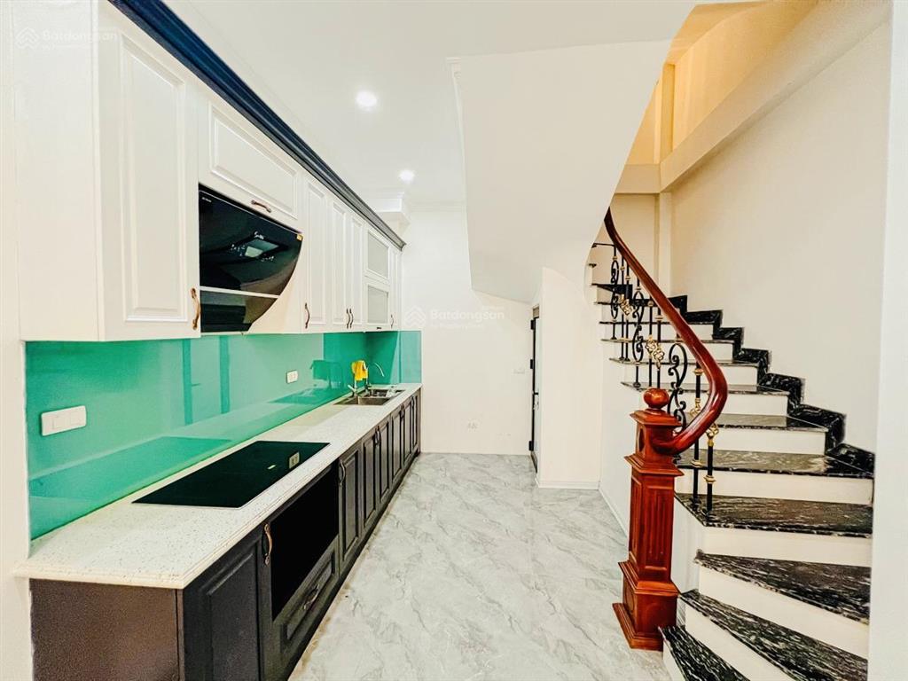 Bán nhà vũ tông phan, ngõ thông, 30m ra ô tô tránh, gần vành đai 2.5, 35m*5t, full nt, sđcc