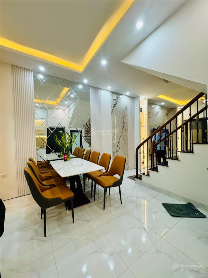 Giá tốt! bán nhà tô vĩnh diện, ngõ ô tô, nông, căn góc 2 thoáng, gần lê trọng tấn, trường chinh