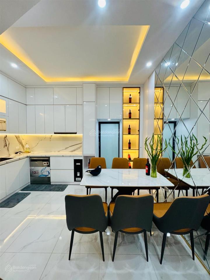 Giá tốt! bán nhà tô vĩnh diện, ngõ ô tô, nông, căn góc 2 thoáng, gần lê trọng tấn, trường chinh