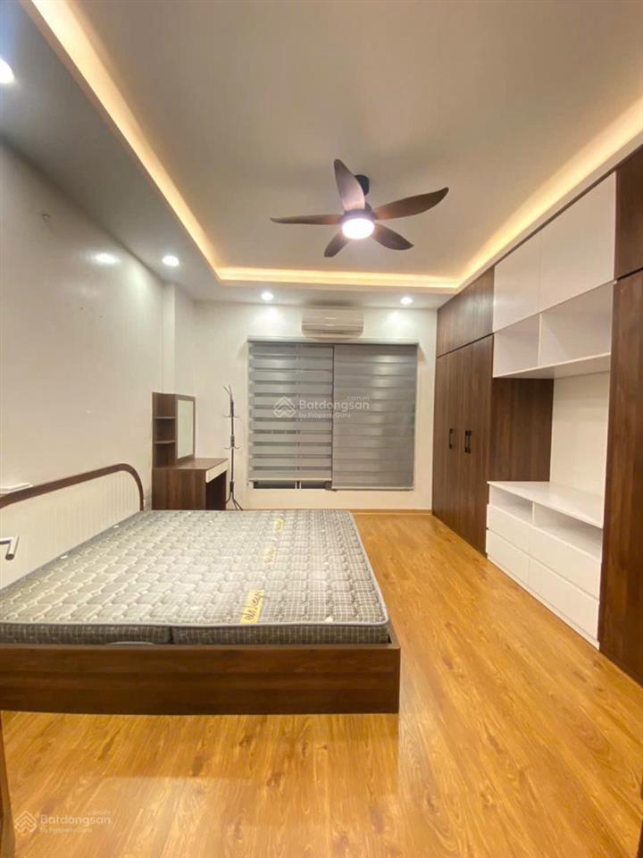 Giảm 300tr! khương trung dưới 6 tỷ, sđcc, ko quy hoạch, gần ô tô, ngõ thông, nhà dân xây chắc chắn