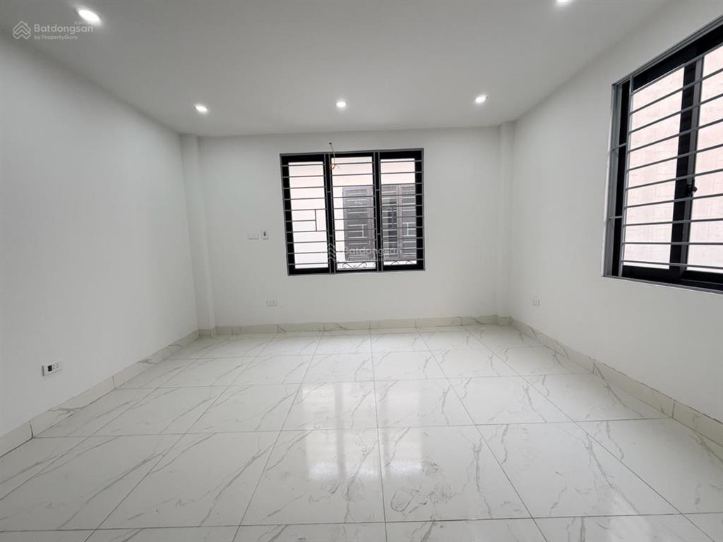 Hiếm! dưới 6 tỷ! nhà bùi xương trạch, ko qh, sđcc, ngõ thông, gần ô tô, vành đai 2.5, ngã tư sở