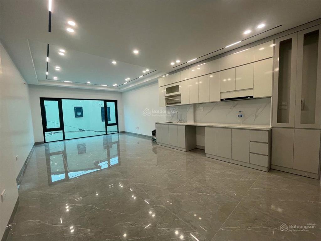 Giảm chào! chủ cần bán gấp căn nhà kim giang, ngõ nông, gần ô tô, nhà đẹp ở luôn, sđcc