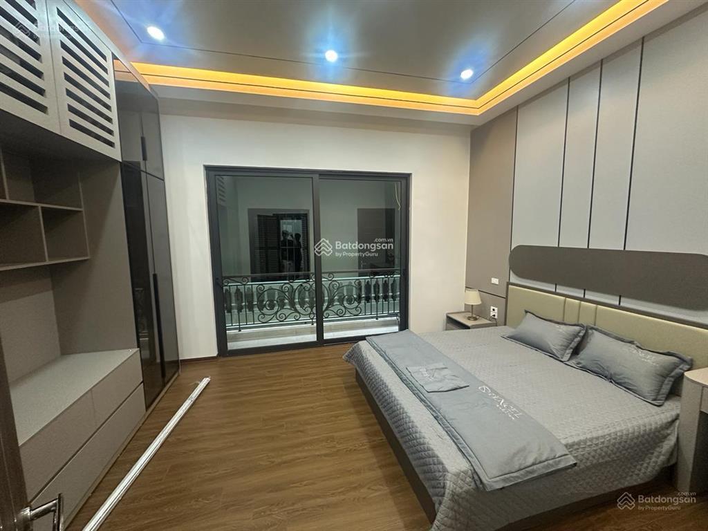 Nhà đẹp, phân lô tô vĩnh diện, không qh đi bộ ra ô tô, gần mặt phố, ngõ nông, 2 thoáng, sđcc