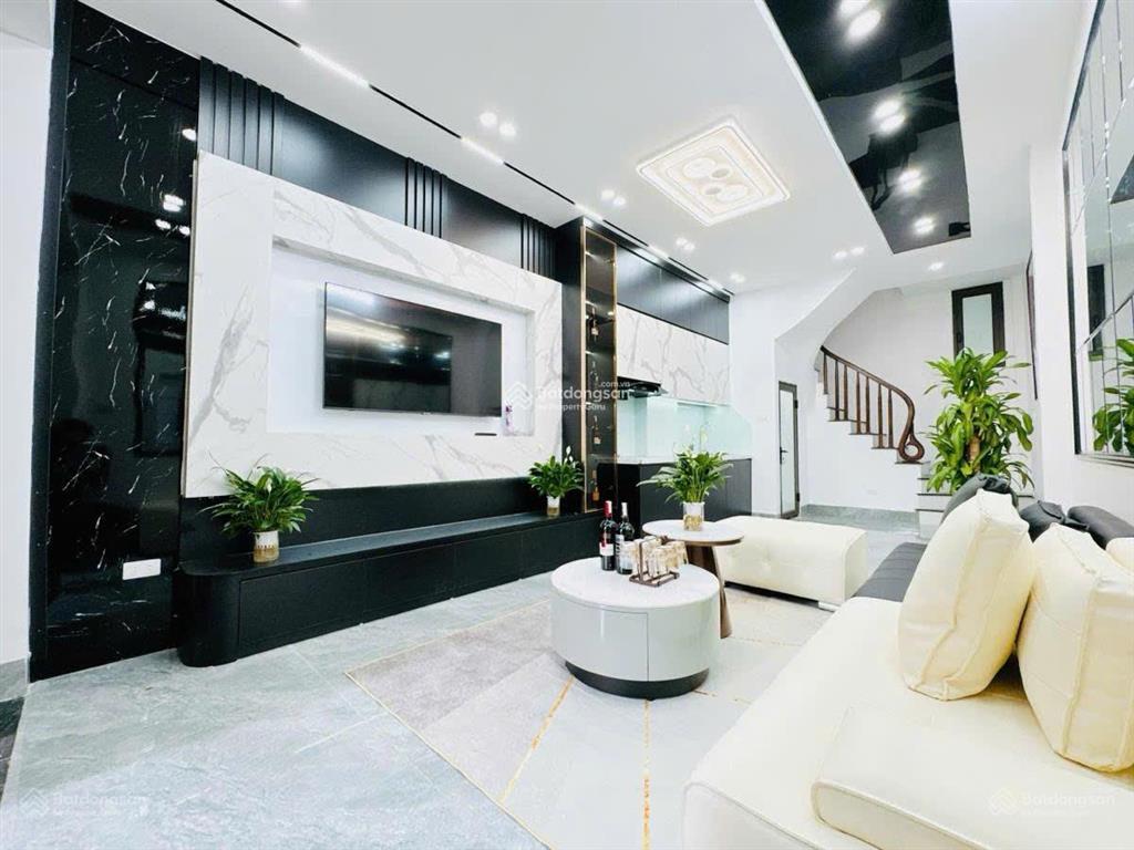 Giá tốt! bán nhà hoàng văn thái, không qh, ngõ ô tô, nông, 2 thoáng, gần lê trọng tấn, trường chinh