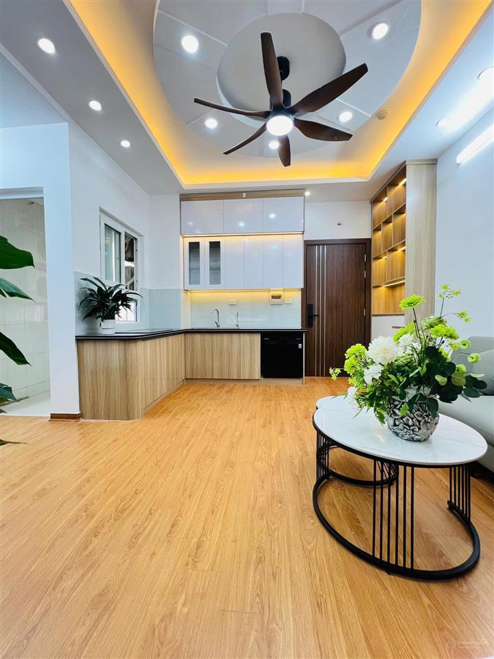 Căn góc hiếm 54m² 2n2vs tầng trung,kđt kim văn kim lũ,mặt đường vđ 3,sđcc lâu dài, chỉ 60 triệu/m²