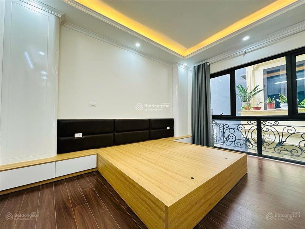 Giảm sâu! phân lô lê trọng tấn, không qh, 2 nhà ra ô tô tránh, căn góc, 2 thoáng,gần ngã tư sở,sđcc
