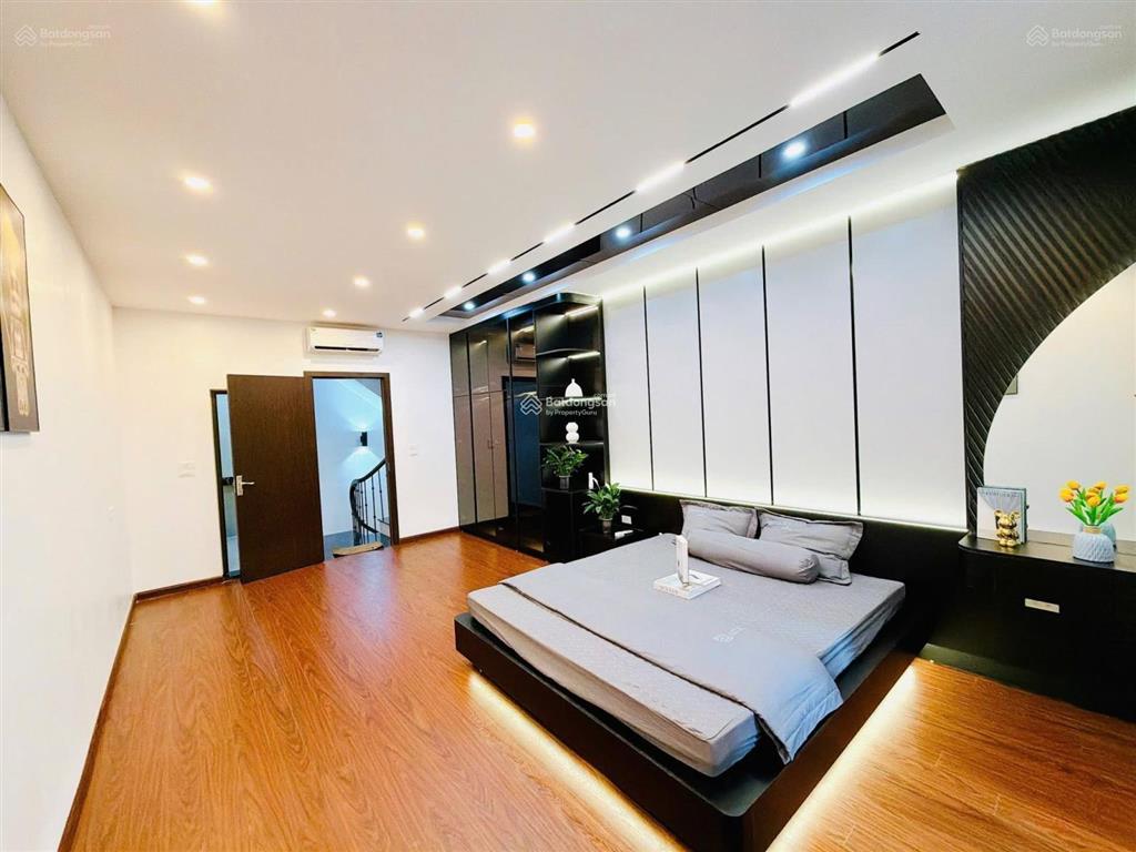 Bán nhà đẹp dân xây, ô tô gần, phố cù chính lan, lõi thanh xuân, ko qh, tặng full nội thất, sđcc