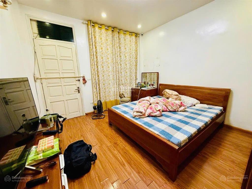 Nhà đẹp dân xây tô vĩnh diện, ngõ nông, ra phố chỉ 50m, mặt tiền 5m, thoáng sáng, sđcc, , 41m2*4t
