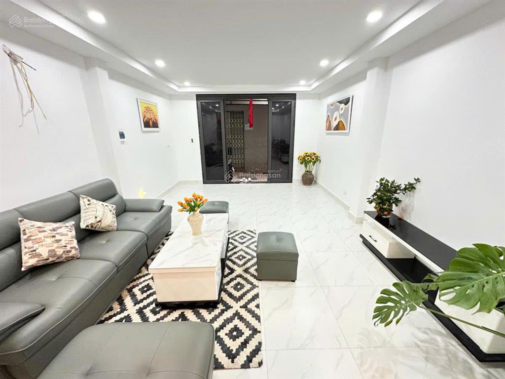 Giảm chào 800tr, nhà kim giang, kđt đại kim ngõ thông, ba gác, gần ô tô, view sân vườn, sđcc, ko qh