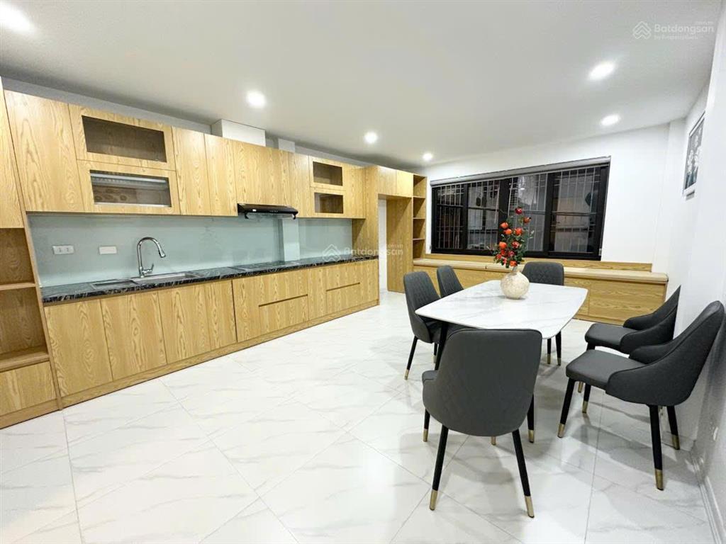 Giảm chào 800tr, nhà kim giang, kđt đại kim ngõ thông, ba gác, gần ô tô, view sân vườn, sđcc, ko qh