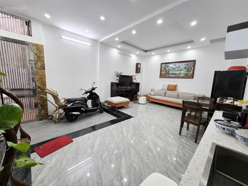 Hiếm có! nhà phân lô nguyễn viết xuân, 42m2, 10 bước ra ô tô, full nội thất, 9,33 tỷ, sđcc, ko qh