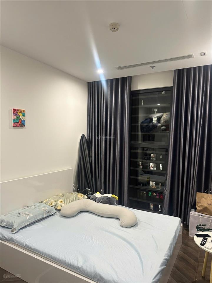 Cam kết hàng thật ! căn 1+ khu 5* the beverly full nội thất, tầng trung view nội khu hồ bơi đẹp