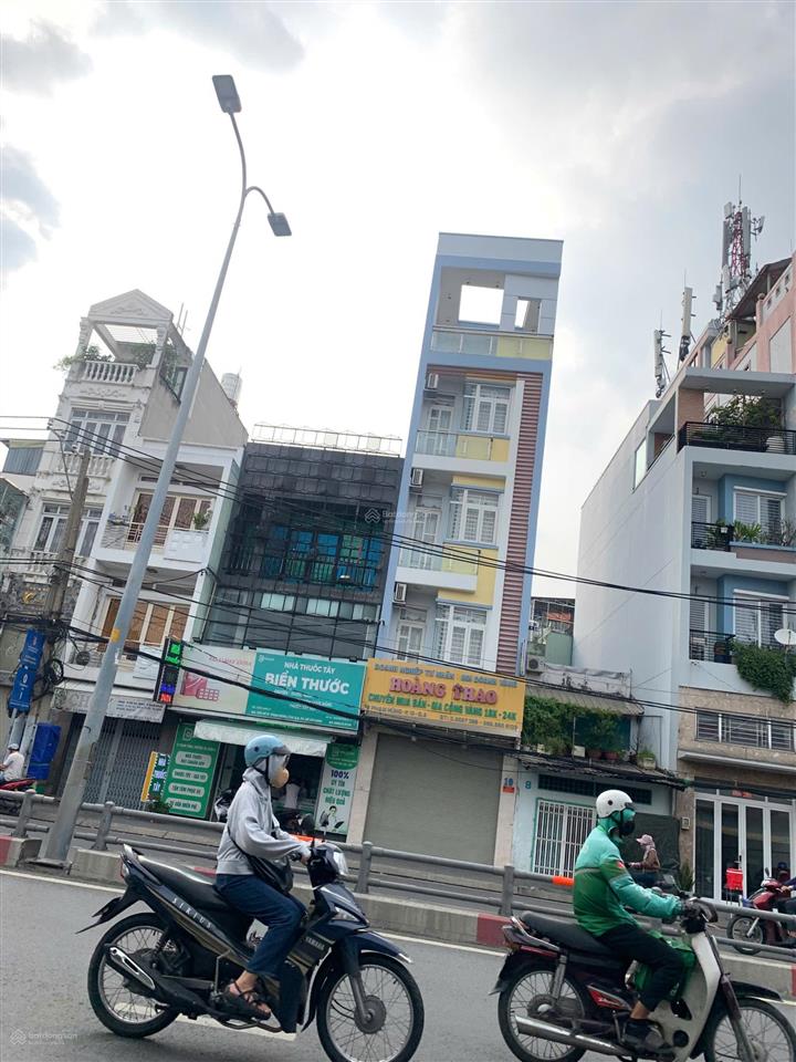 Bán nhà mặt tiền 12 phạm hùng  p.4, quận 8