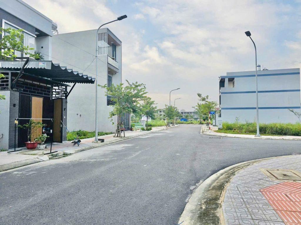  Bán Lô Đất Tái Định Cư, Trục Đường F6, Sổ hồng riêng thổ cư 100%, Phường Bửu Long.
