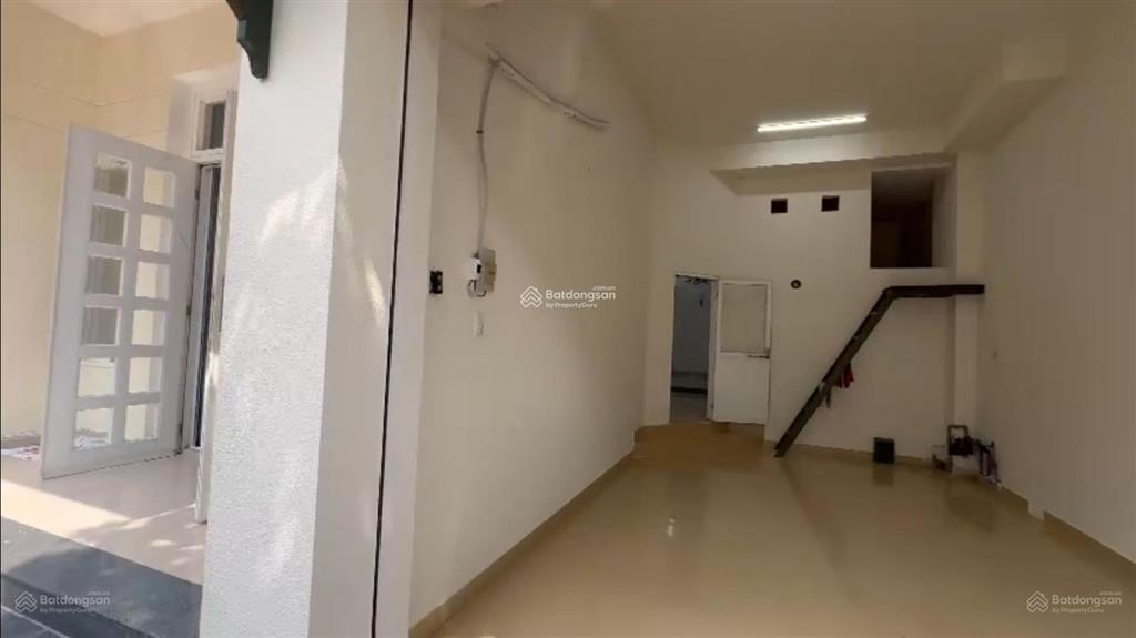 Cho thuê biệt thự nam thiên 1, phú mỹ hưng, cách công viên hồ bán nguyệt 693m, 144m2(8x18m)4t, 4pn