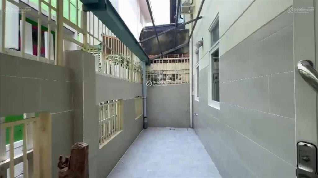 Cho thuê biệt thự nam thiên 1, phú mỹ hưng, cách công viên hồ bán nguyệt 693m, 144m2(8x18m)4t, 4pn