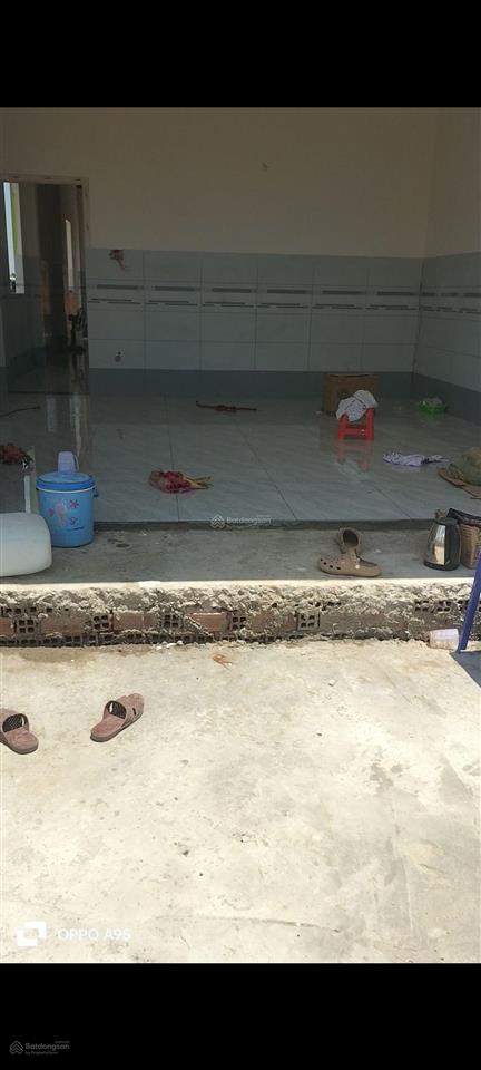 Nhà mới xây gần chợ trường học cách huyện lộ vài chục m gần khu du lịch biển