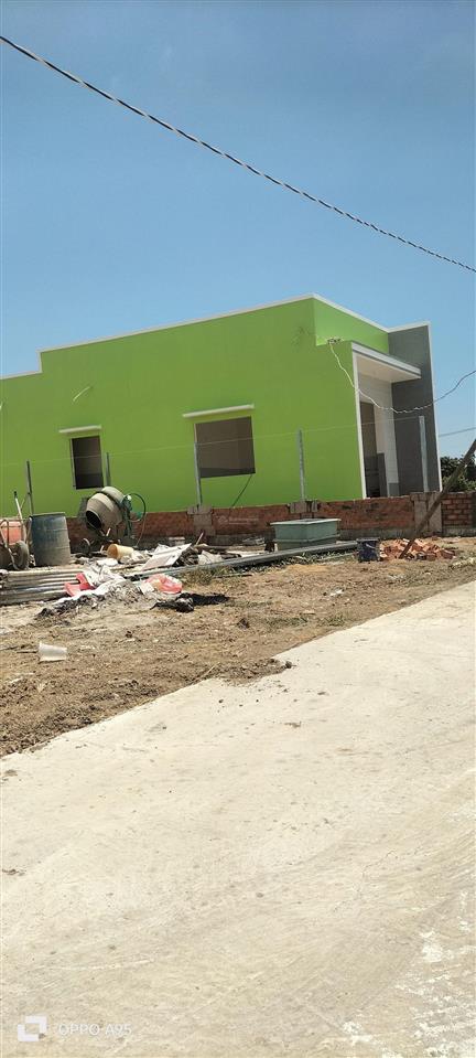 Nhà mới xây gần chợ trường học cách huyện lộ vài chục m gần khu du lịch biển