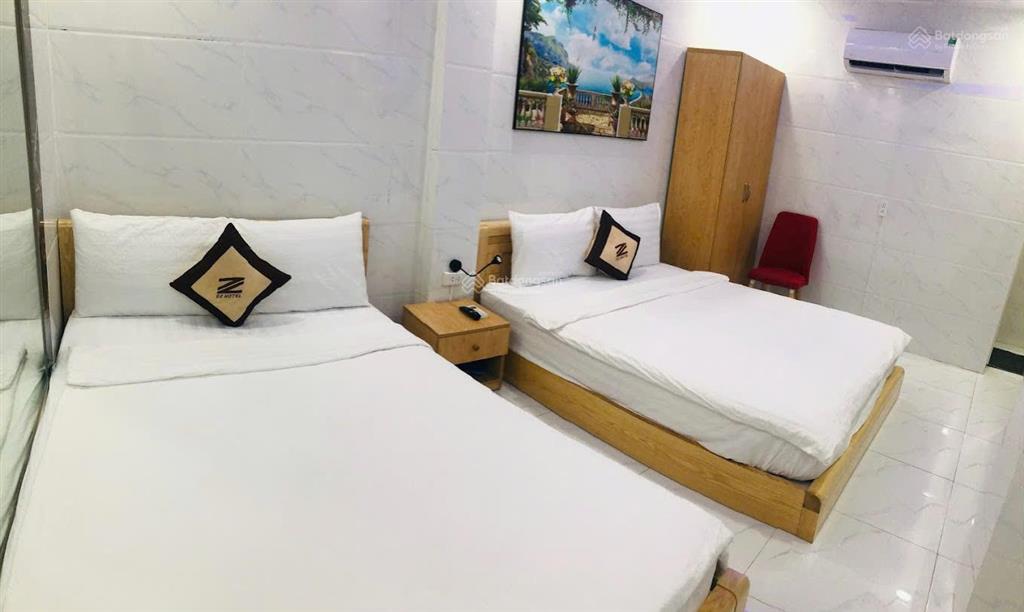 Bán khách sạn mặt tiền phan xích long, phường 2, phú nhuận, kc 6 tầng, 16p, giá bán 38 tỷ tl