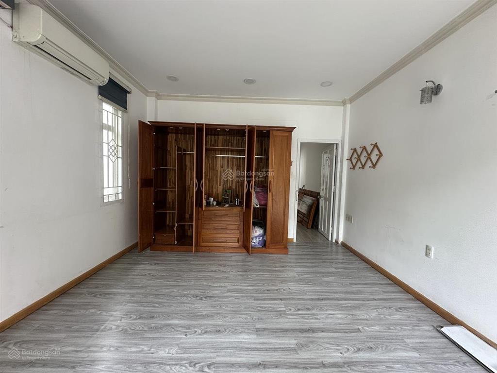 Bán nhanh nhà mặt tiền đường kdc bình hưng, giá tốt nhất khu cách bến xe quận 8 chị 300m