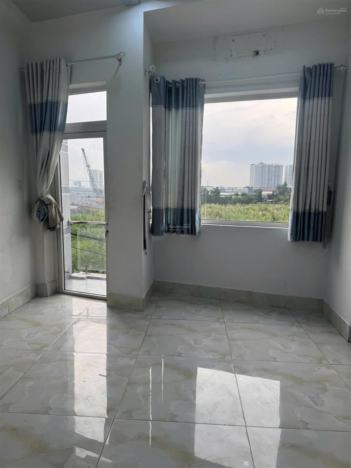 Nhà 1 trệt 3 lầu có 4pn, 3 wc huỳnh bá chánh cho thuê giá 8,5 triệu/ tháng