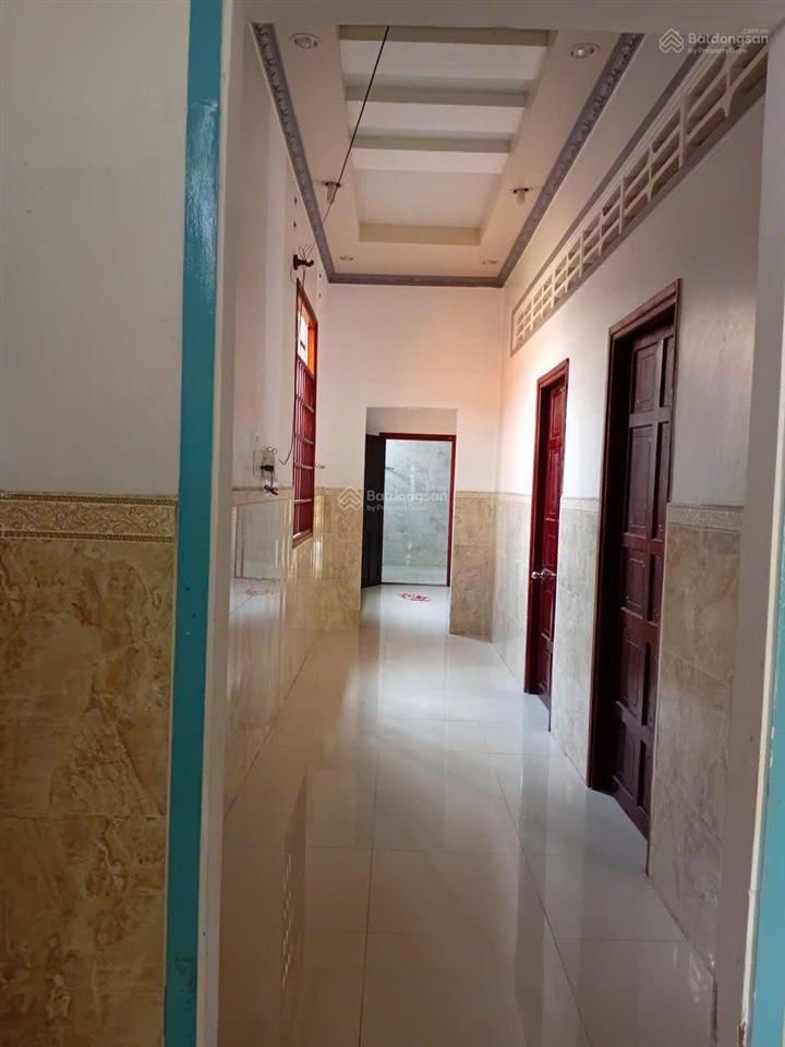 Mặt tiền lộ nhựa 8m huyện lộ 18