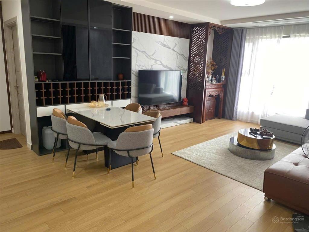 Cho thuê căn hộ 2pn đủ đồ tại chung cư la casta văn phú diện tích 88m2 đủ đồ đẹp  0915 651 ***