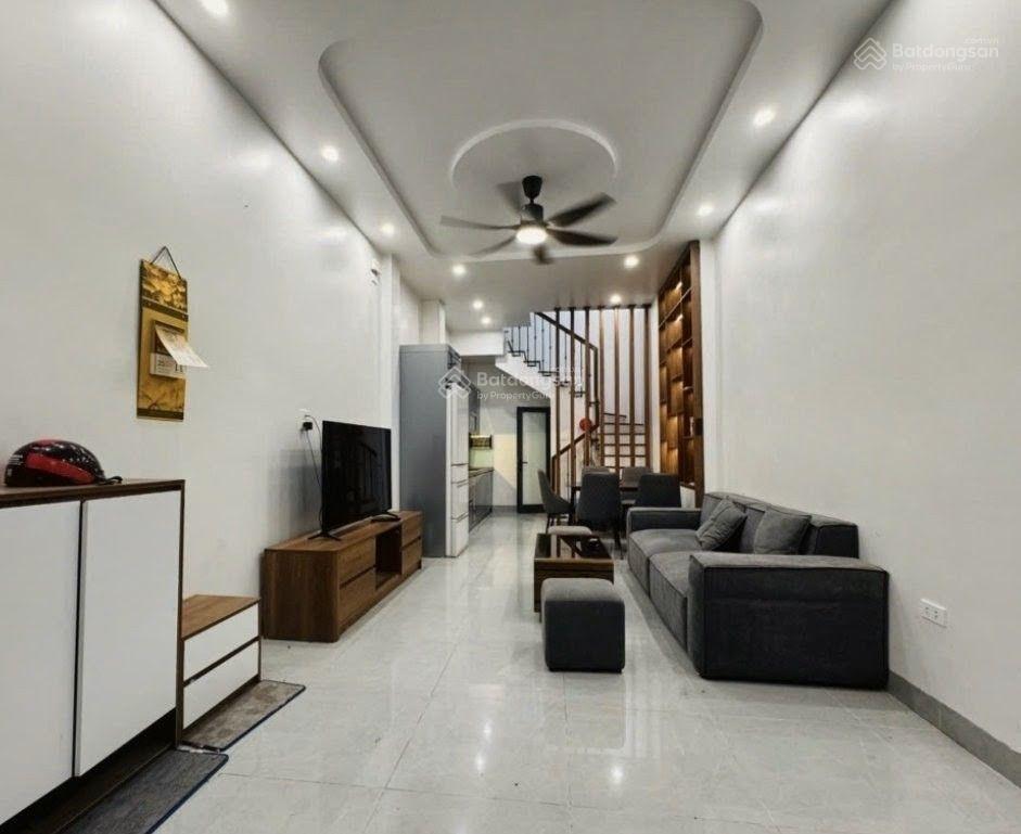 Căn ccmn căn góc 45m2 ô tô đỗ cửa ngay gần đh đại nam,đhđiện lực