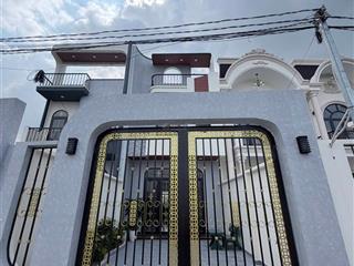 Cần bán gấp căn nhà phố  nhà vườn gần kcn cầu tràm