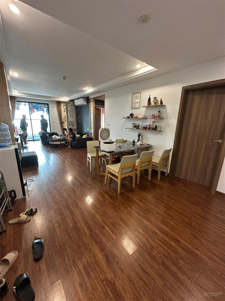 Chính chủ bán căn hộ 3 ngủ 2 vệ sinh chung cư sky central 98m sử dụng chỉ 8,3tỷ full đồ chỉ việc ở