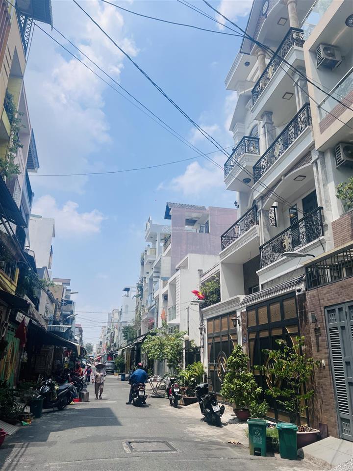 Phù hợp khai thác kinh doanh  6 tầng  lê văn quới