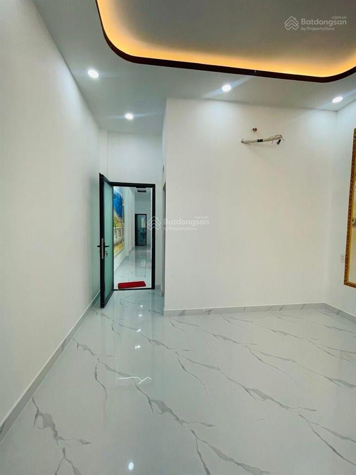Nhà mới 76m2 ngay gò xoài  3 phòng ngủ
