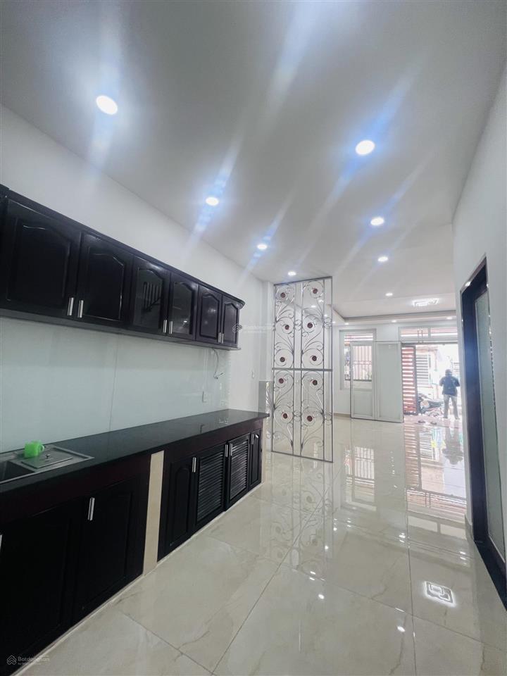 Nhà mới ở ngay 66m2  ngang rộng 5.5m  khu lê văn quới