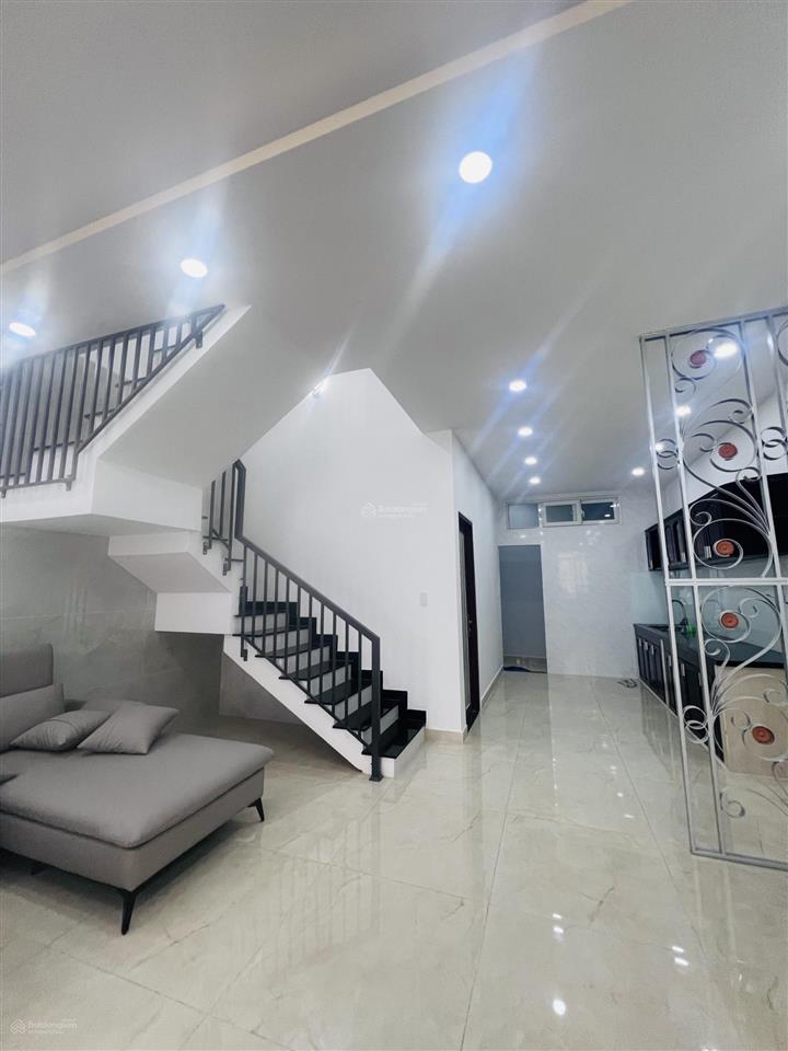 Nhà mới ở ngay 66m2  ngang rộng 5.5m  khu lê văn quới