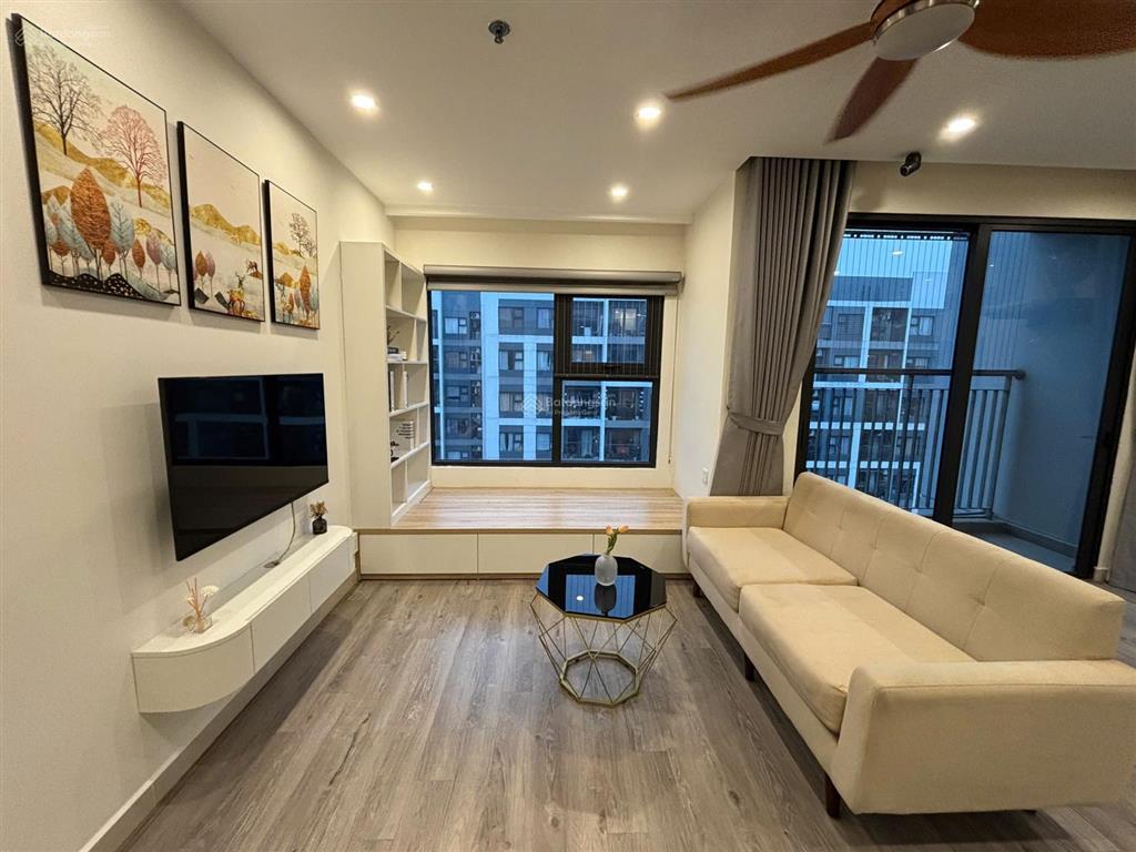 Chính chủ gửi bán căn 2pn + 1 63m2, giá 4.2tỷ full nội thất, hướng đông bắc,  0971 034 ***
