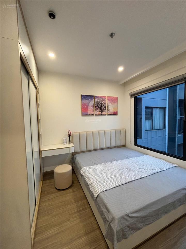 Chính chủ gửi bán căn 2pn + 1 63m2, giá 4.2tỷ full nội thất, hướng đông bắc,  0971 034 ***
